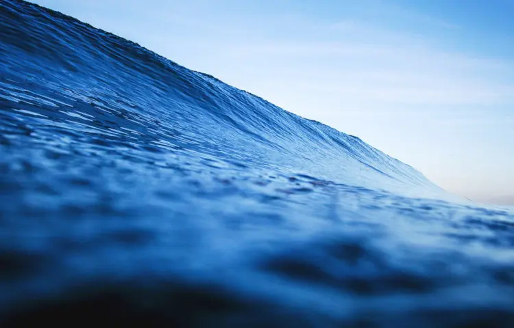 waves in fuerteventura