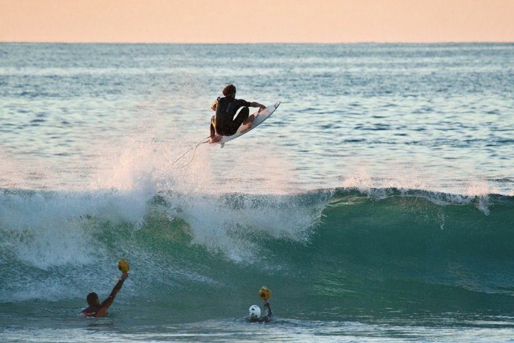 surfing tricks